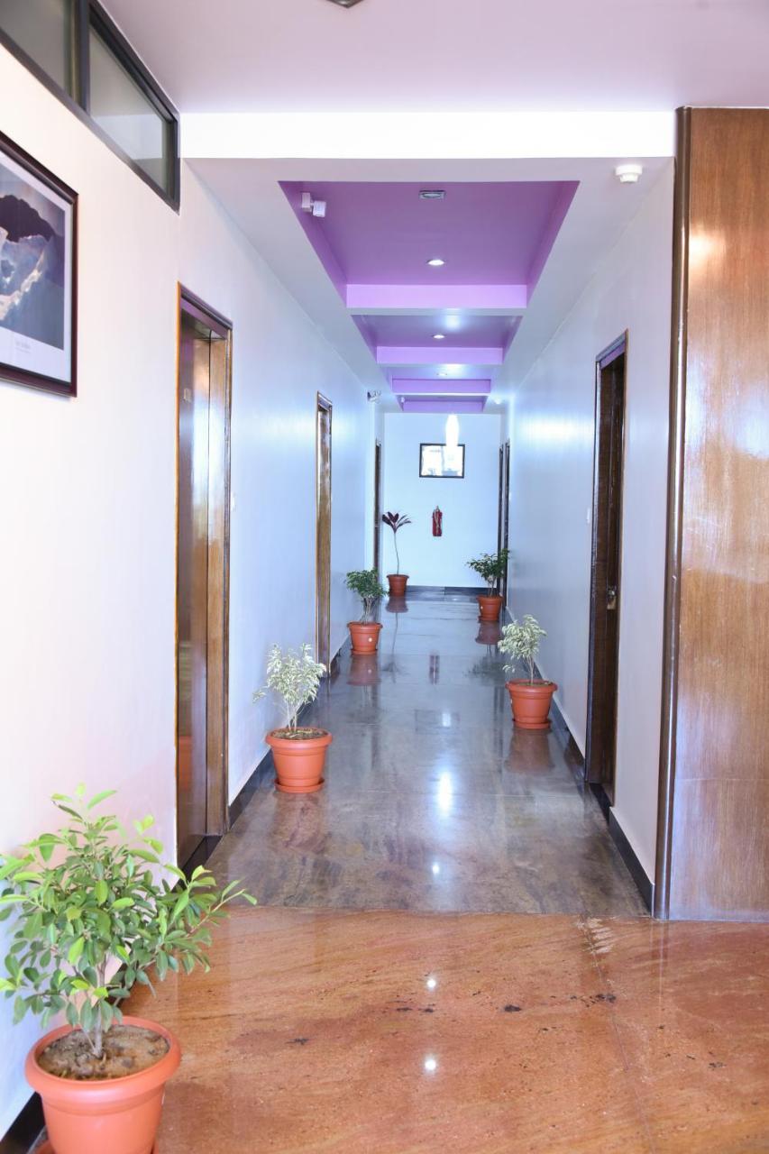 Hotel Sarayu Hassan Exterior photo