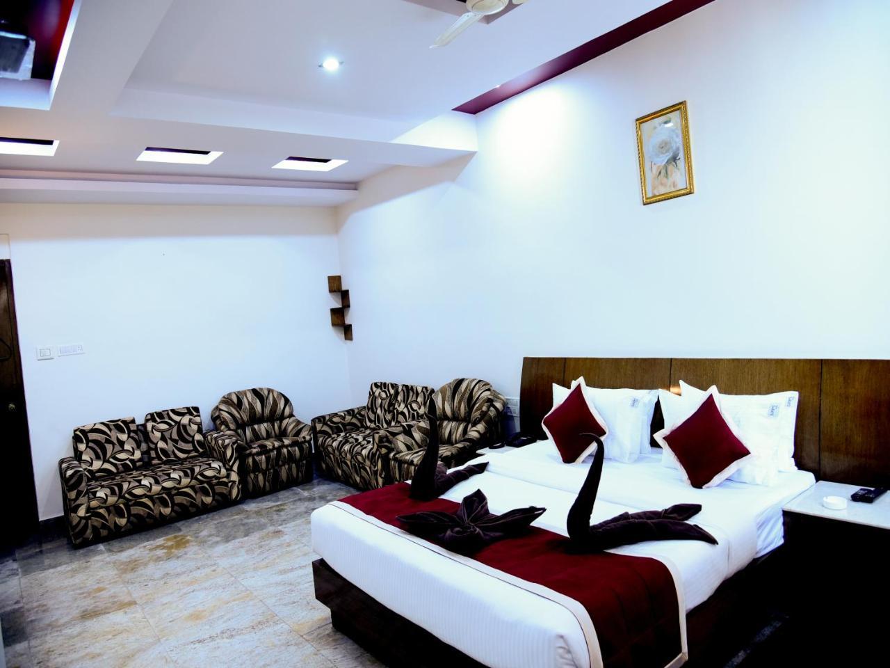 Hotel Sarayu Hassan Exterior photo